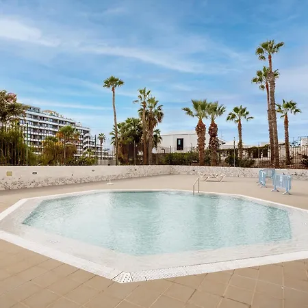 Apartment Home2book Terrace & Pool Retreat, Americas